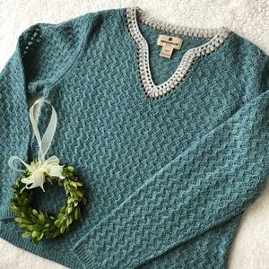 Woolrich 100% Lamb's Wool V-Neck Lace Knit Sweater